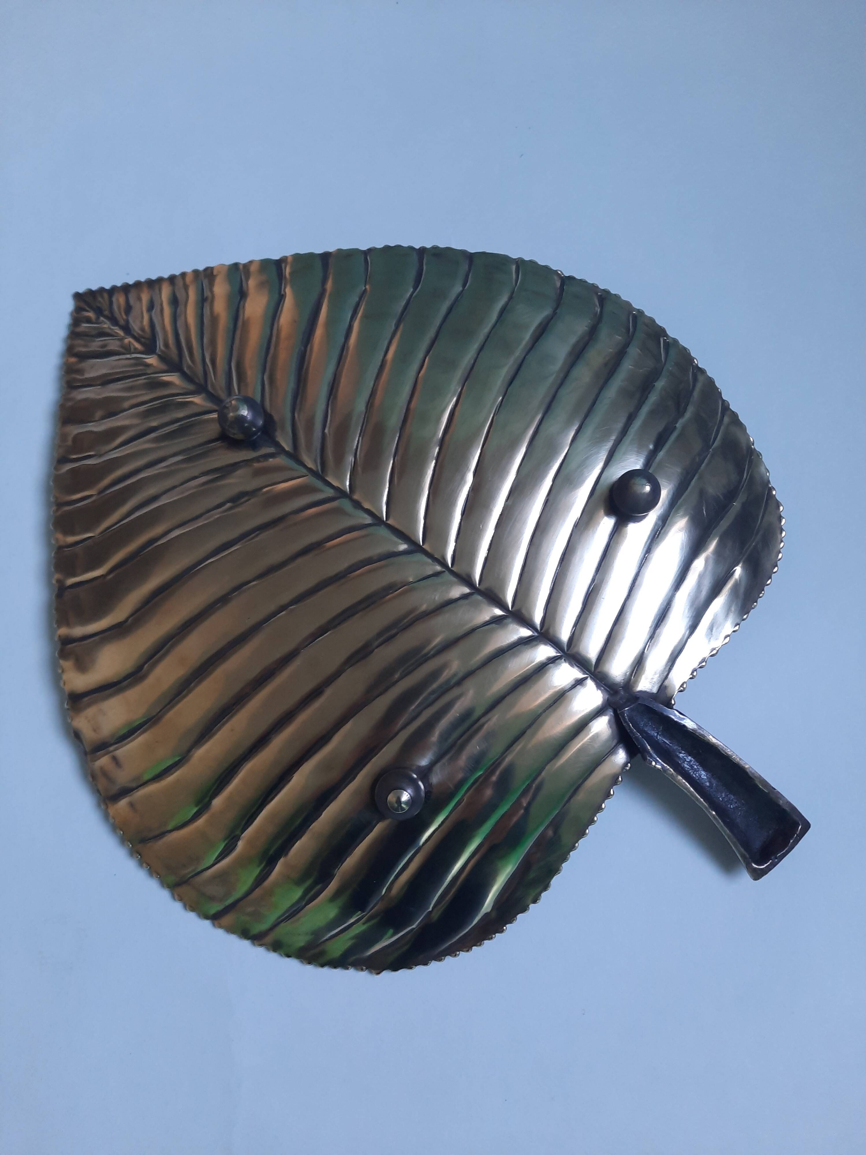 Large Brass Leaf Bowl Pocket Tray