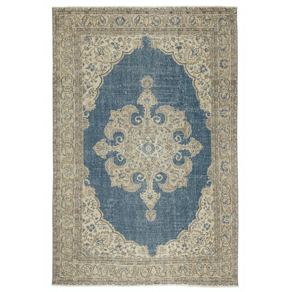 Vintage Turkish Rug. Hand-Knotted Wool Area Carpet with Medallion Motif