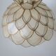 Suspension fleur vintage en nacre
