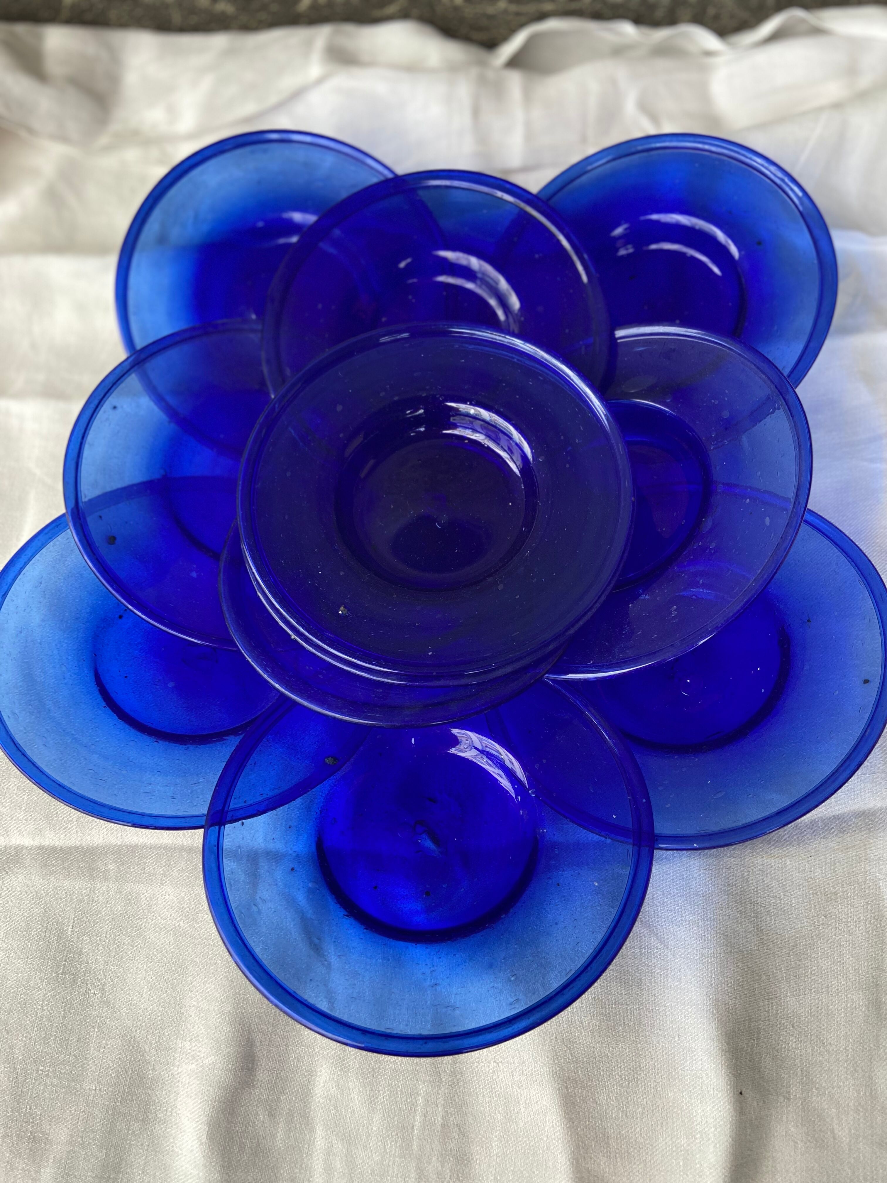 Blue colbat plates in blown glass