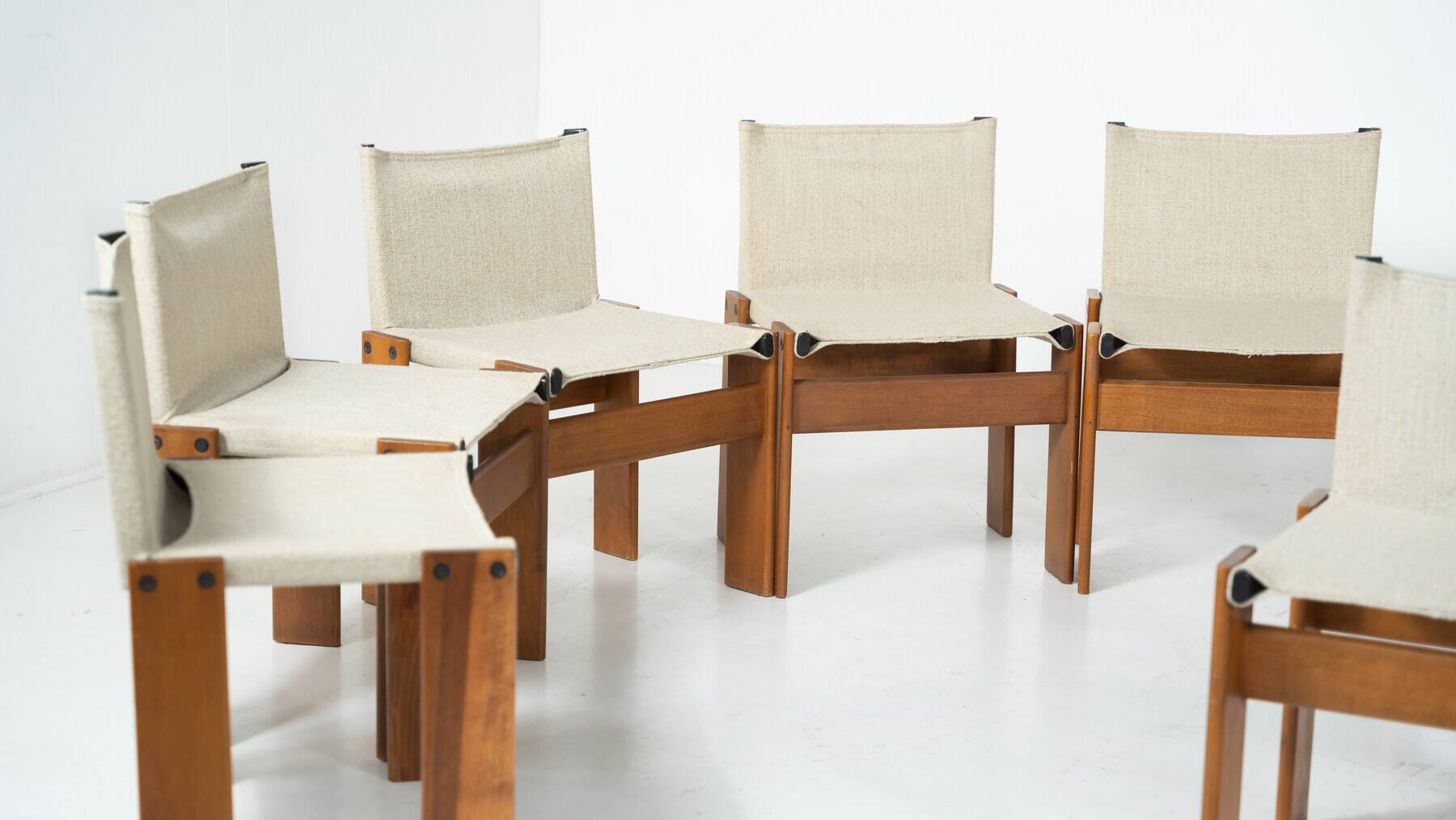Ensemble de 12 chaises de salle à manger Monk par Afra & Tobia Scarpa pour Molteni, années 1970