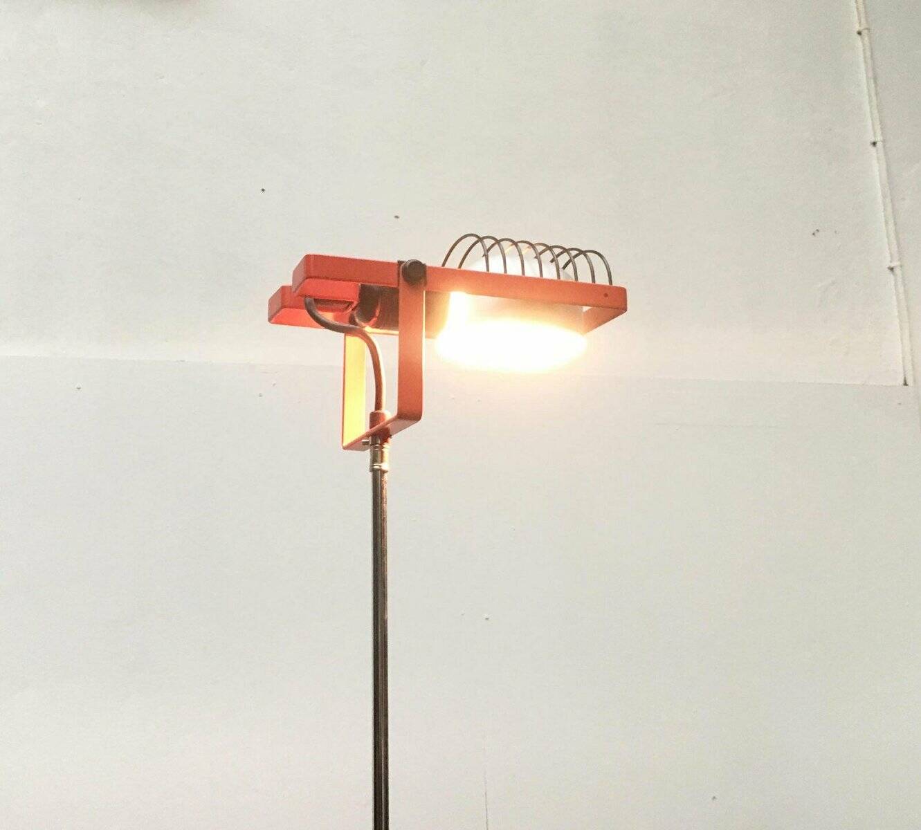 Italian vintage lamp Sintesi Terra foldable on tripod by Ernesto Gismondi for Artemide, 1970s