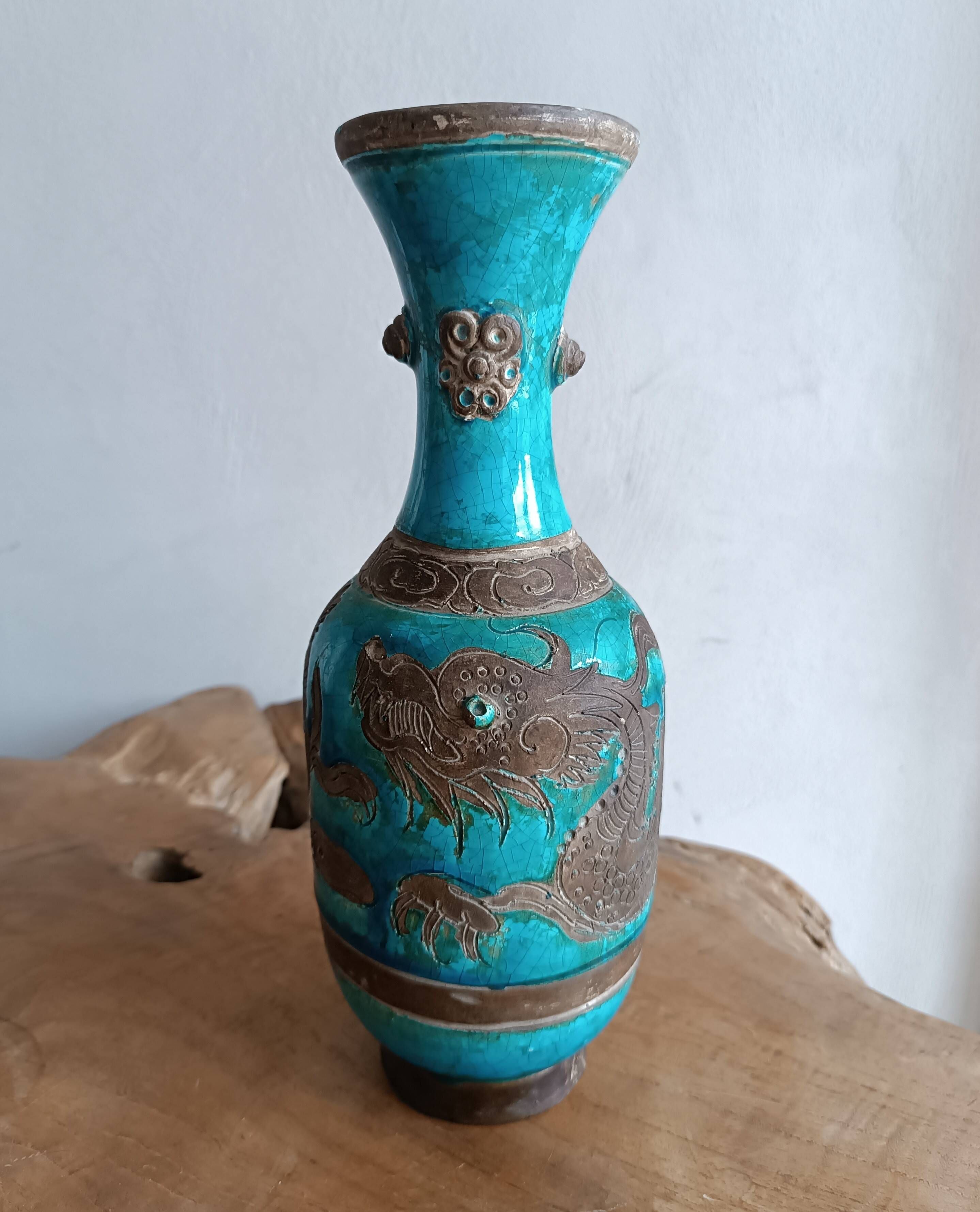 Ugo zaccagnini turquoise ceramic vase with dragon decoration