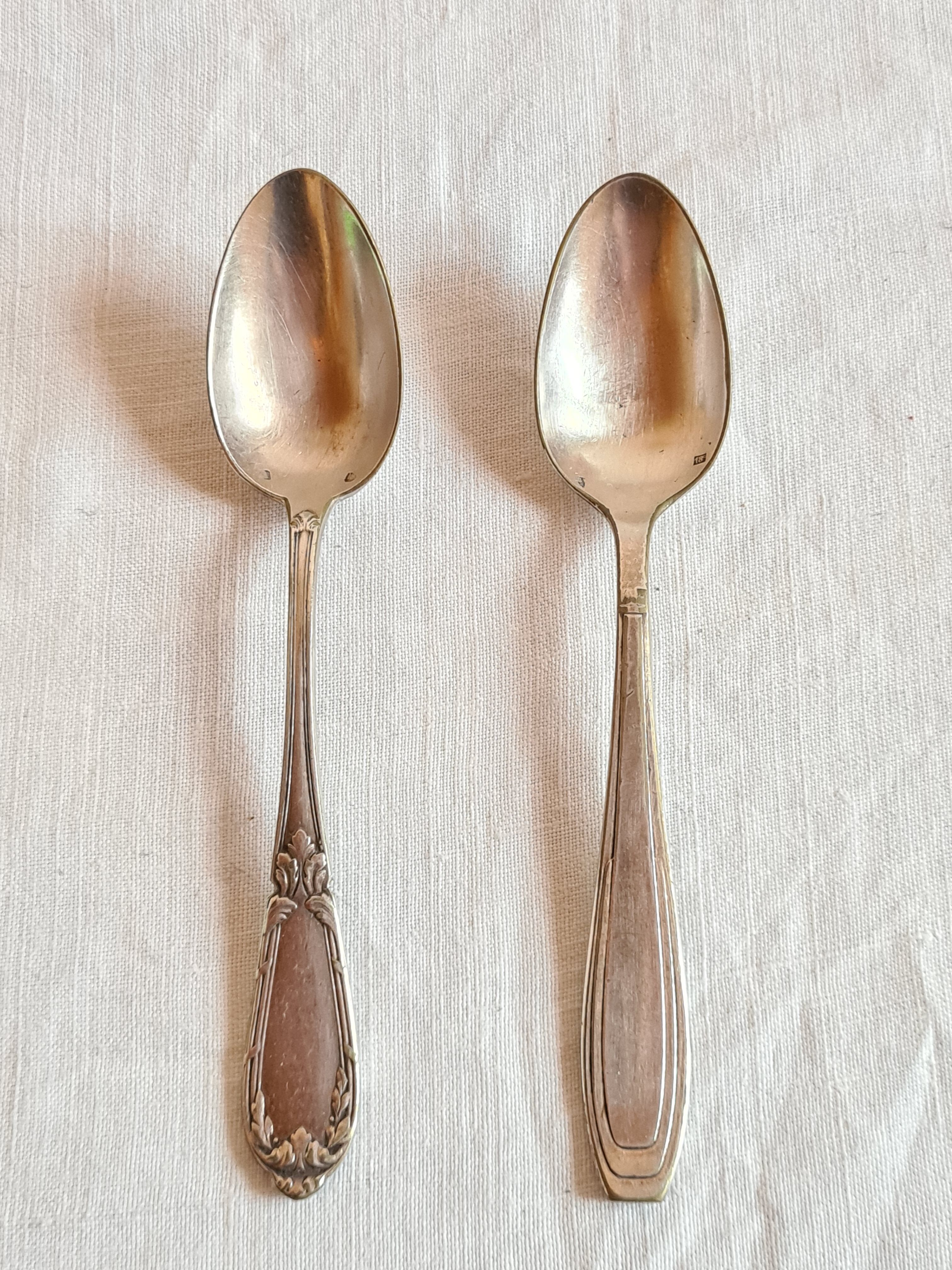 Lot 2 small silver spoons punched