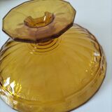 Plat piedouche en verre