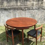 Table and 2 chairs Hans Olsen