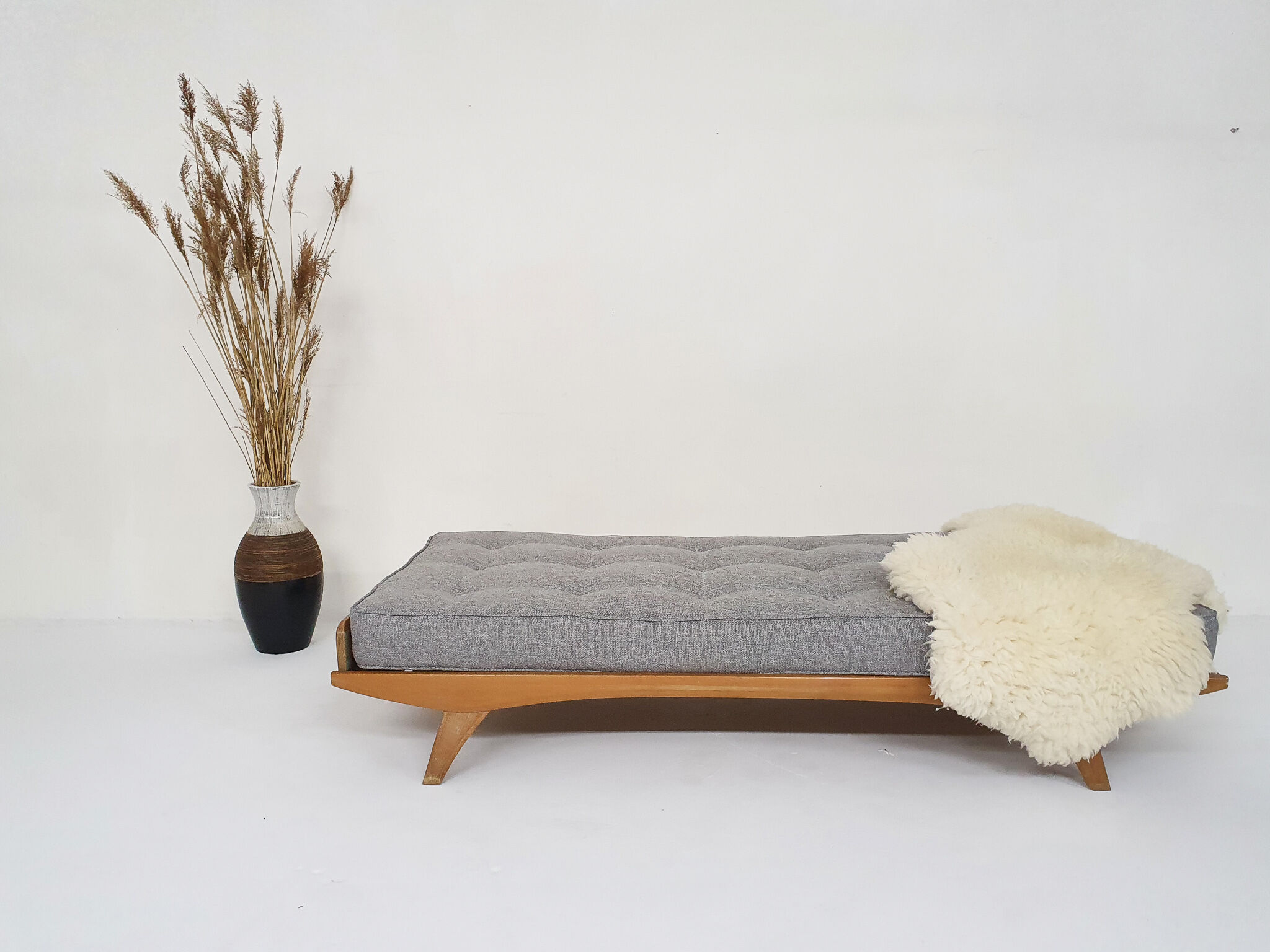 Ashwood daybed by Holma, Switzerland 1950's