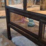 Vitrine ancienne sur pieds