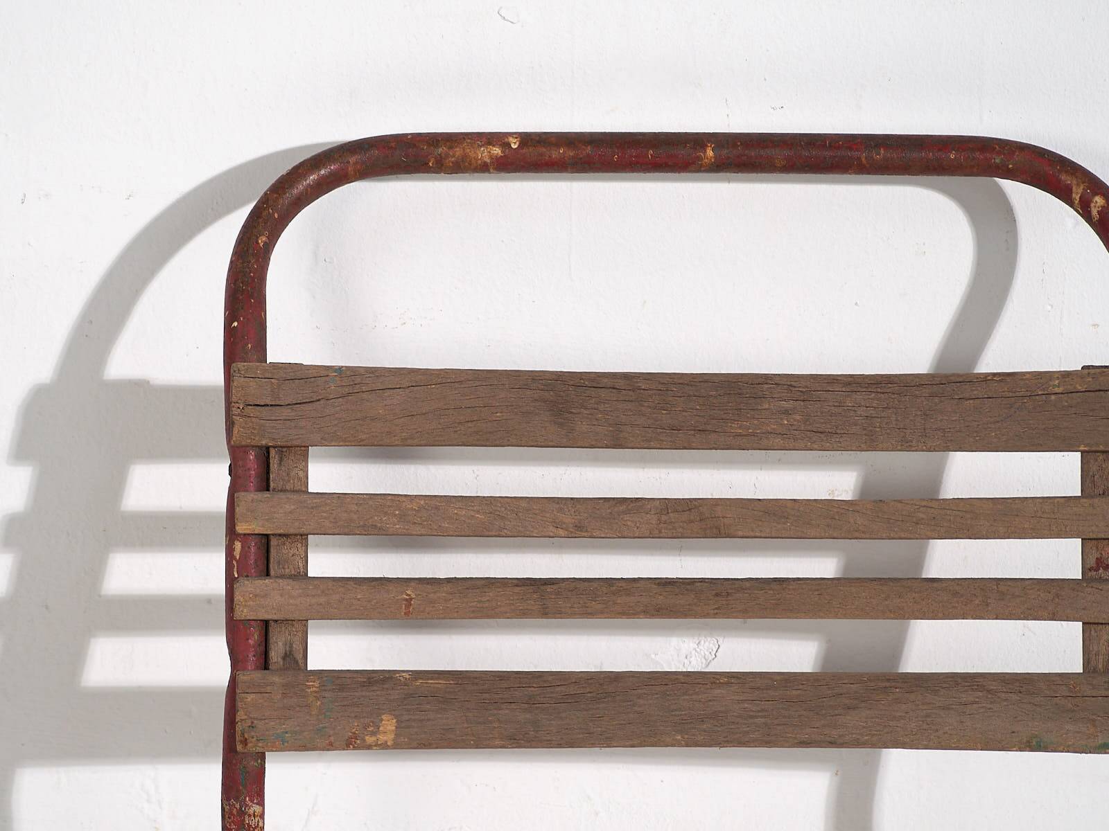 Antique red garden chairs (c.1920). Set of 2 pieces no. 16