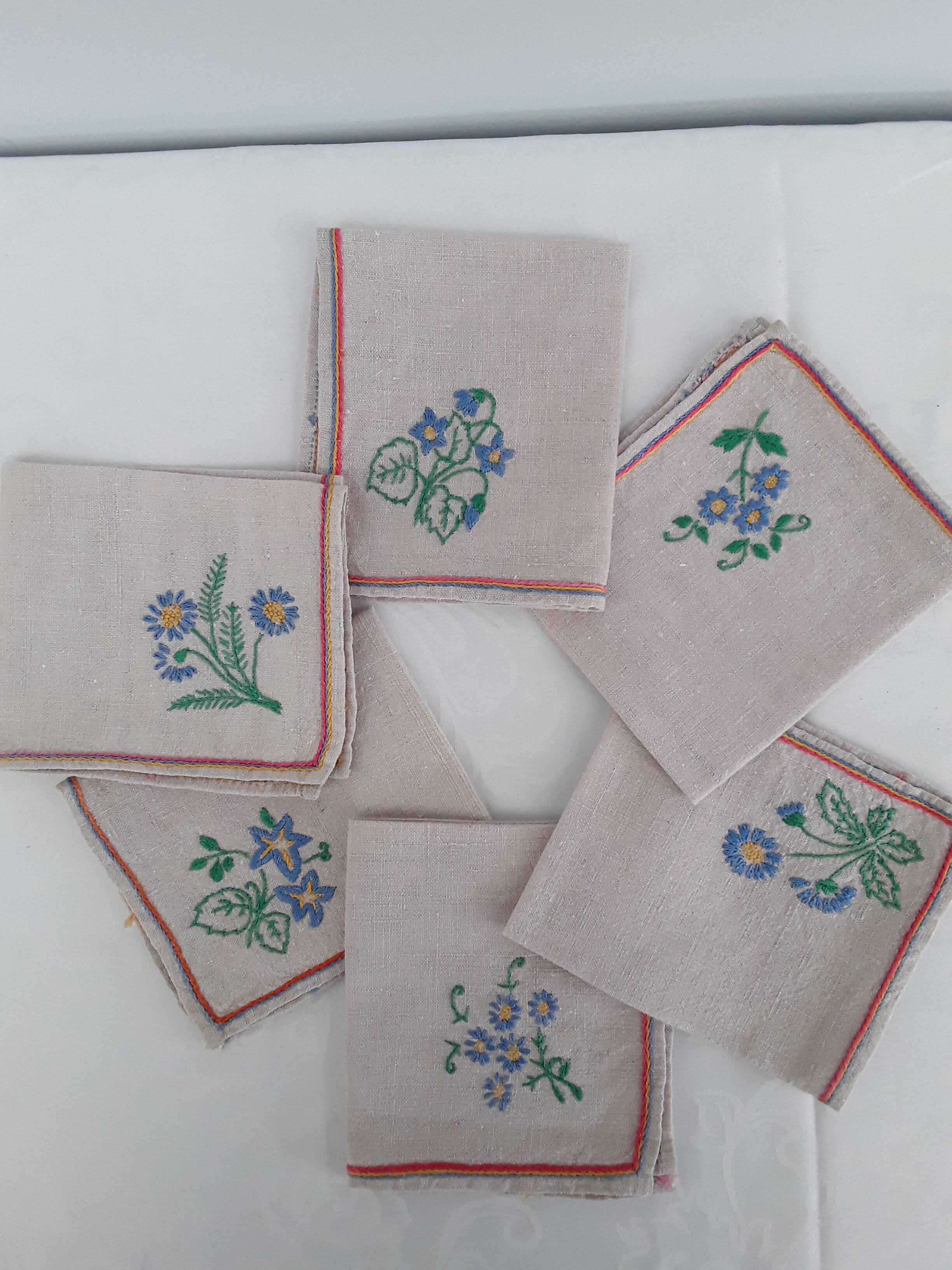 6 embroidered napkins Handmade