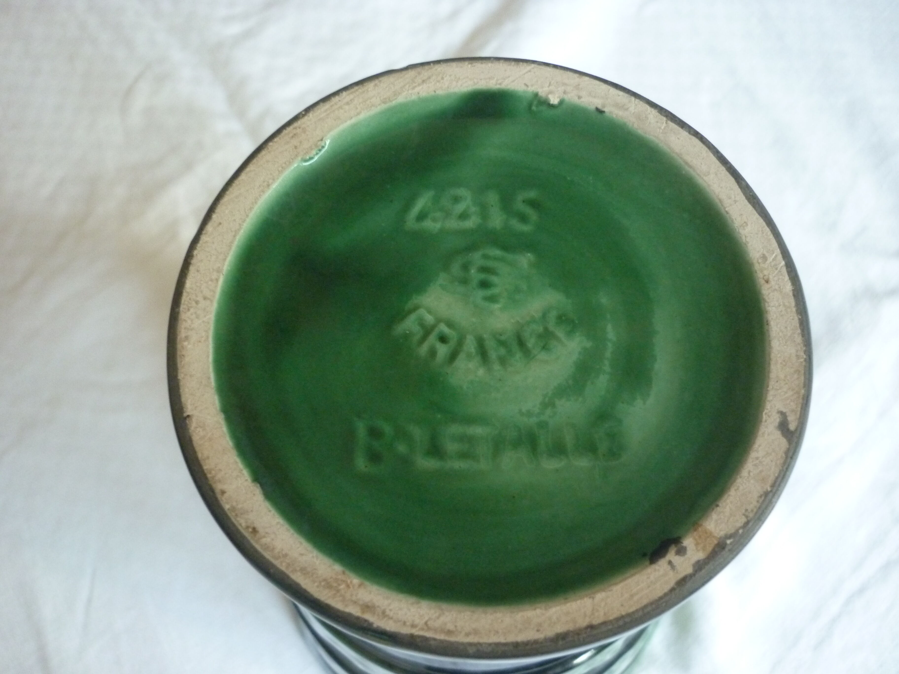 Ceramic vase st clement green and black signed letalle