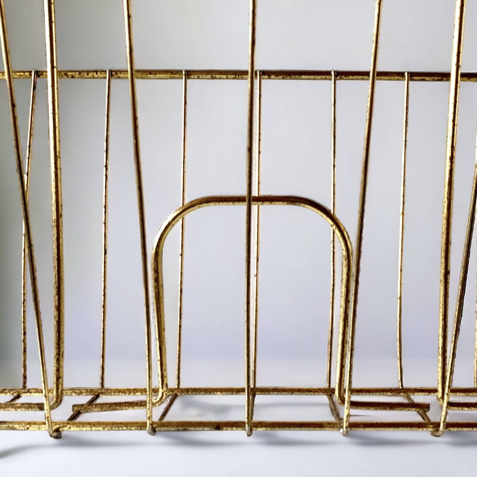 Porte-revue vintage en laiton