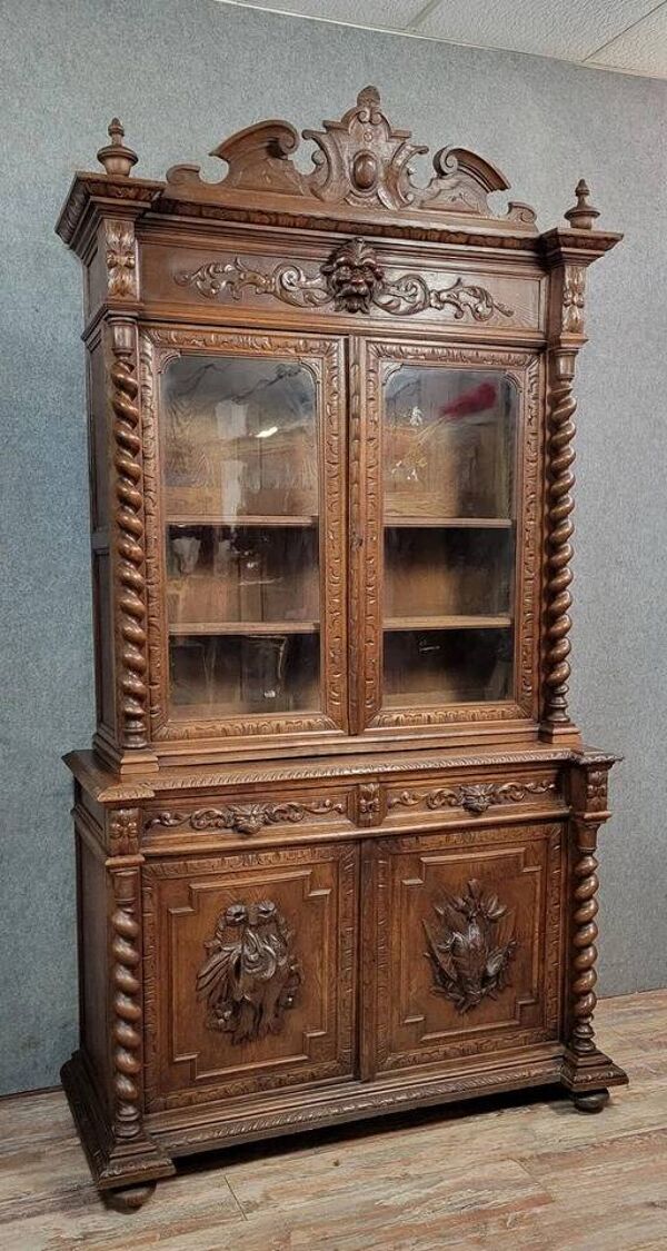 Buffet-Bibliothéque de pavillon de Chasse style Renaissance en chene massif