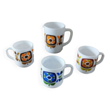 Set of 3 cups and a vintage Mobil pourer