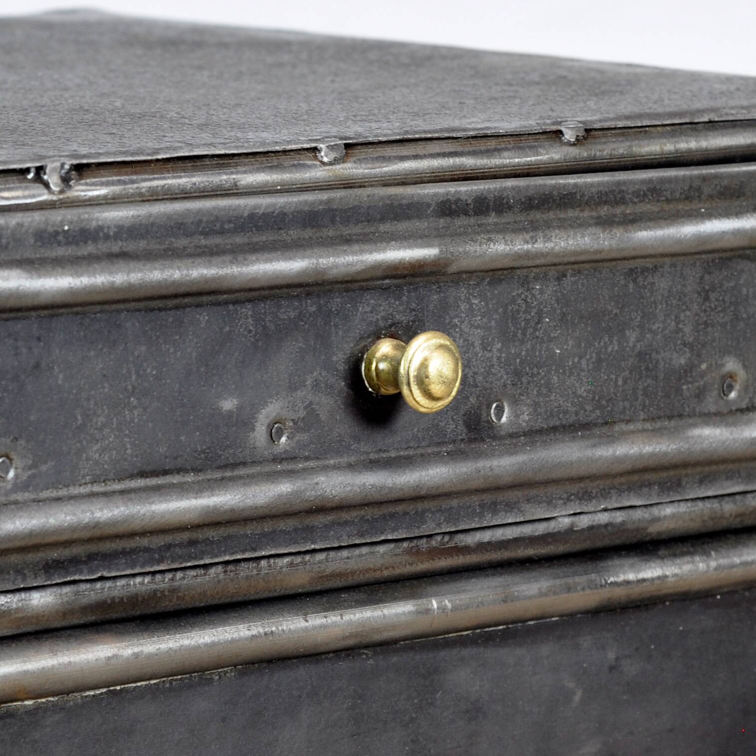 Table de chevet en fer, années 1910