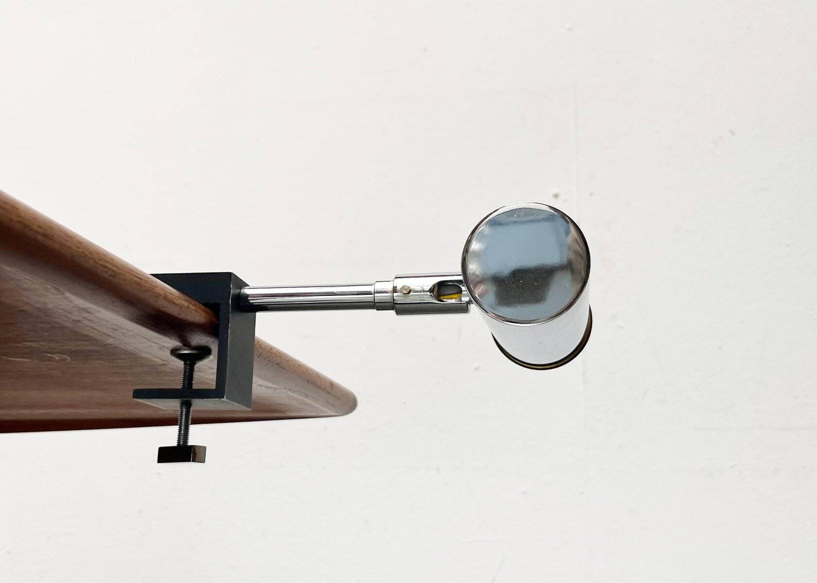 Mid-Century Modern minimalist clamp lamp by Cosack, 1960s.