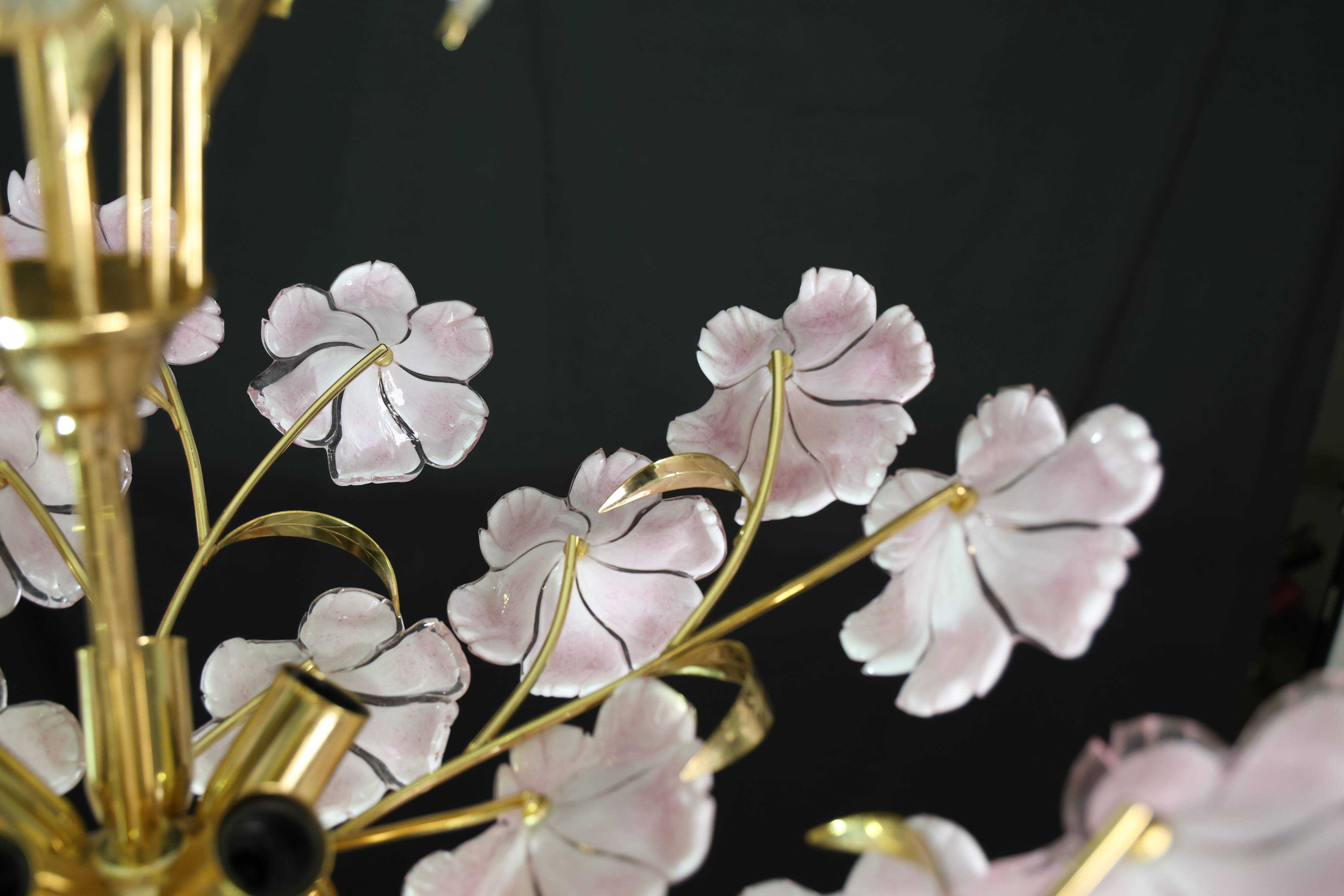 Charming Murano Vintage Chandelier White and Pink Flowers