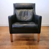 Vintage wingback chair 2431 with ottoman by Børge Mogensen for Fredericia