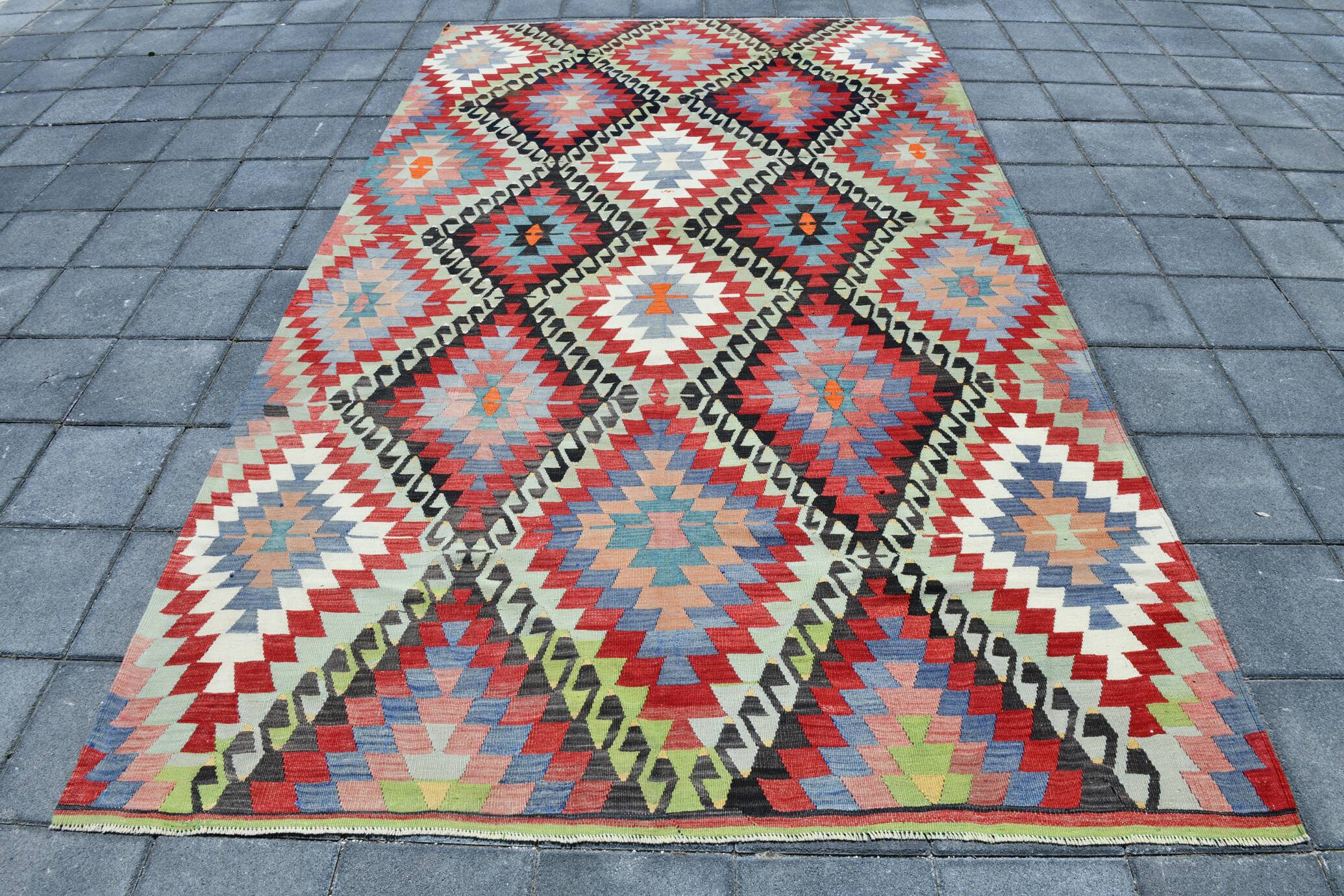Kilim Long Wide Multicolor Geometric Stlye Vintage Kilim Rug, 199x320 Cm