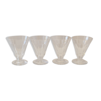 4 anciens verres coniques à liqueur taillés à 10 côtes plates à pans facettes