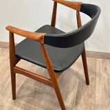 Thomas Harlev chair model 213