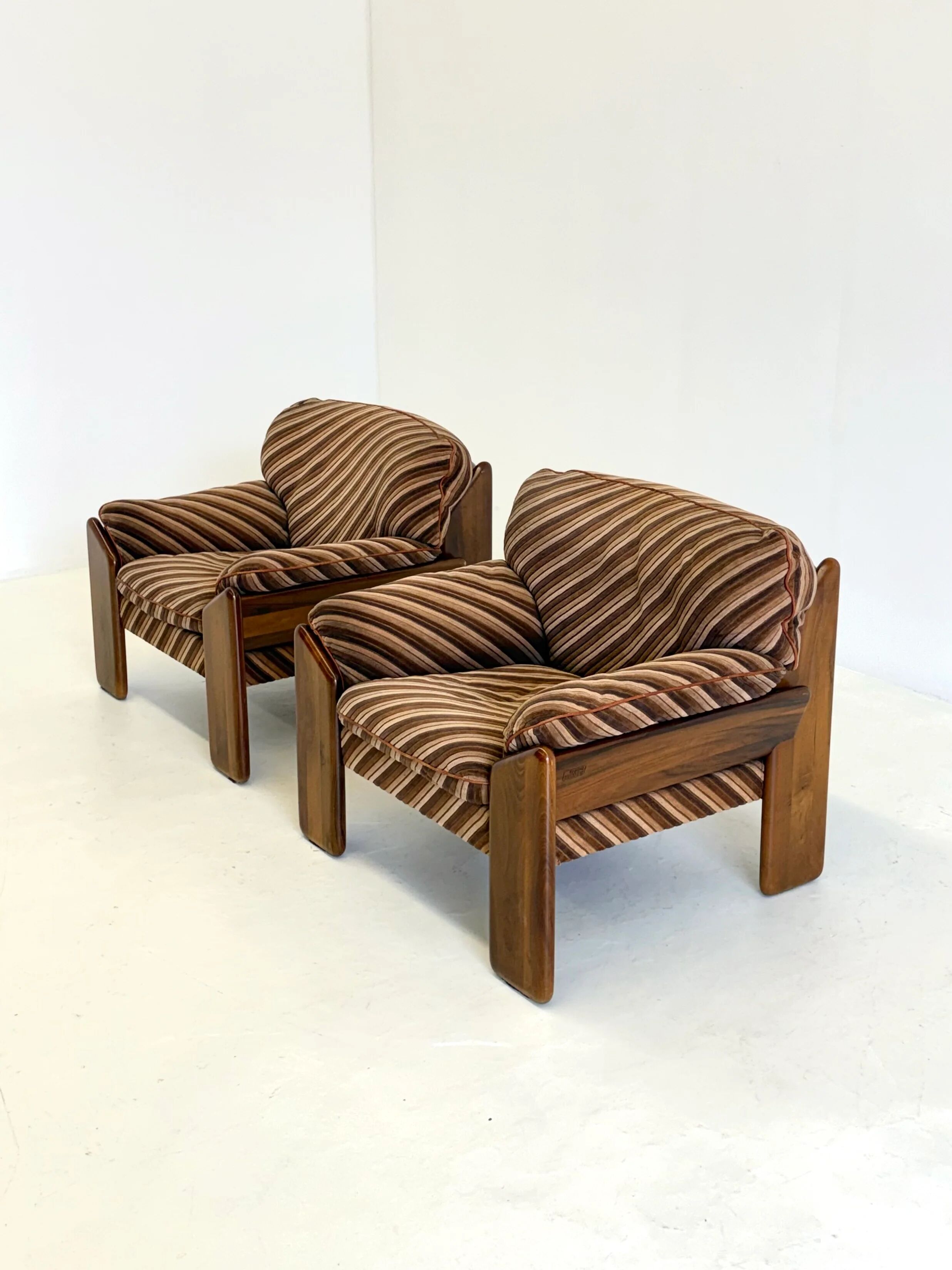 Sapporo chair by Mario Marenco for Mobil Girgi striped