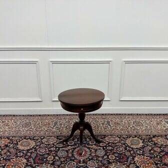 Table d'appoint anglaise classique