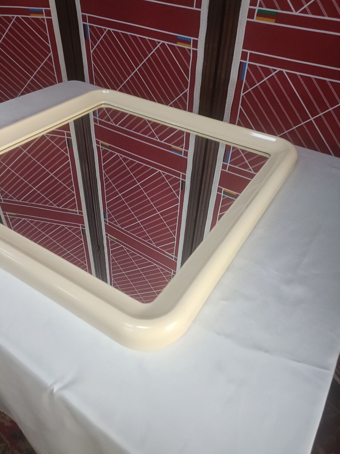 Miroir vintage, cadre en plastique