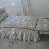 Bench bed on wheels 1 place