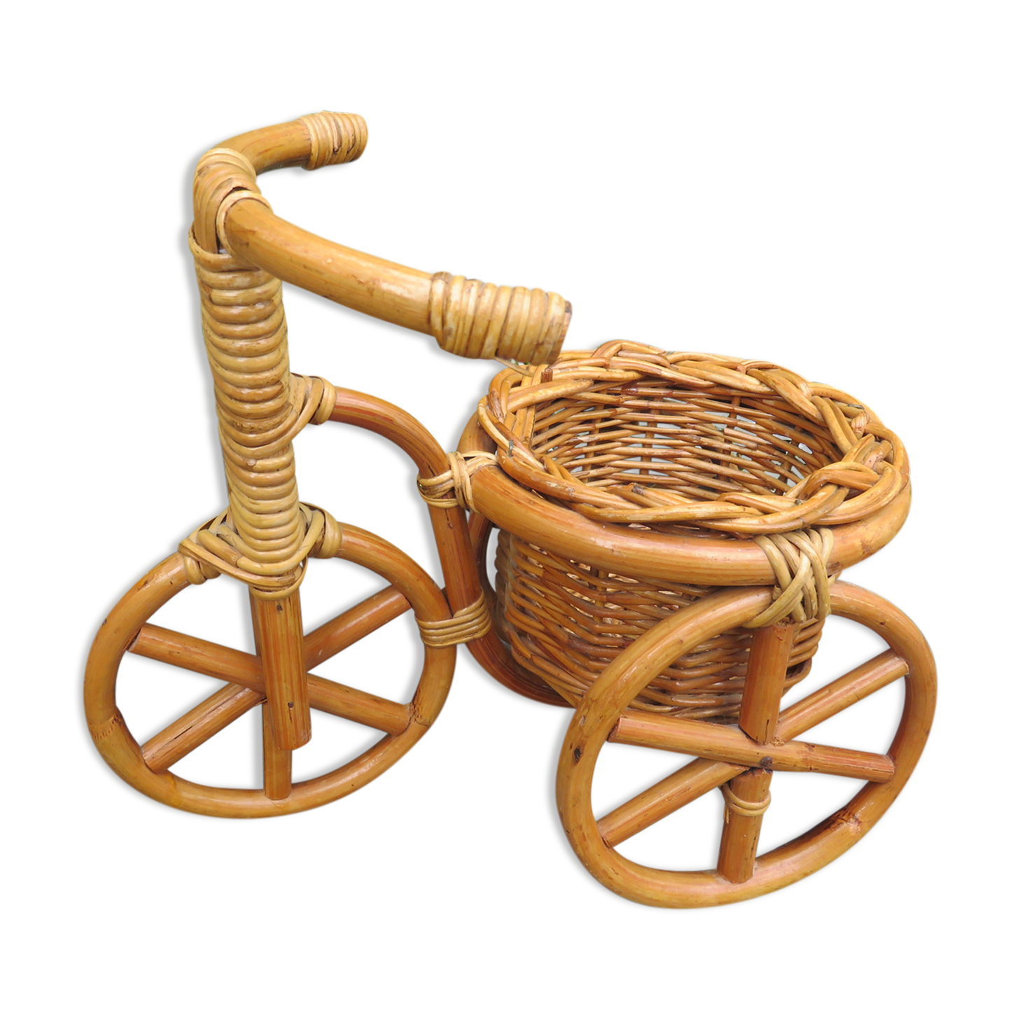 Cache pot en rotin et bambou tricycle vélo années 60 70