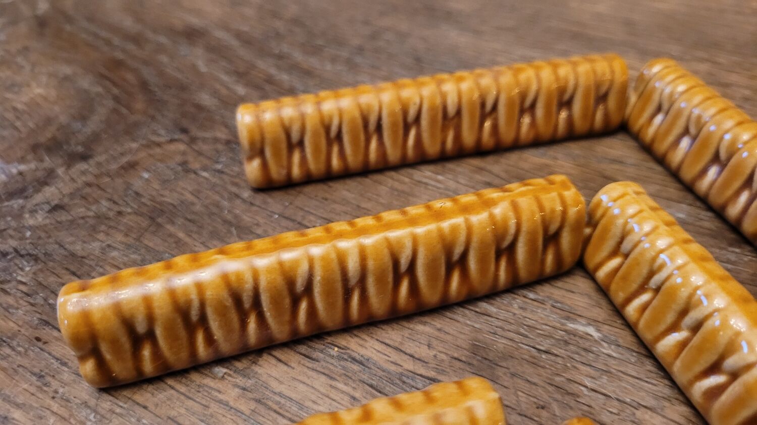 Gien ceramic knife holders