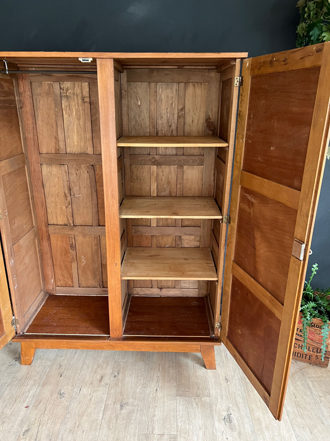 Armoire rene gabriel