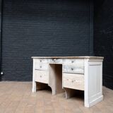 Former wooden grocery counter, 1930