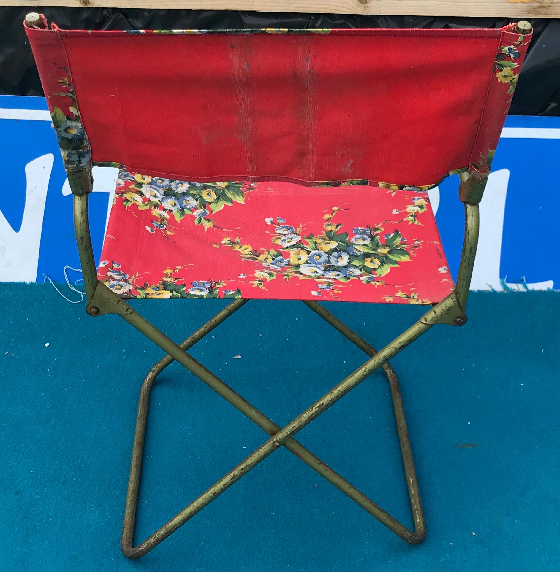 Renolux foldable chair