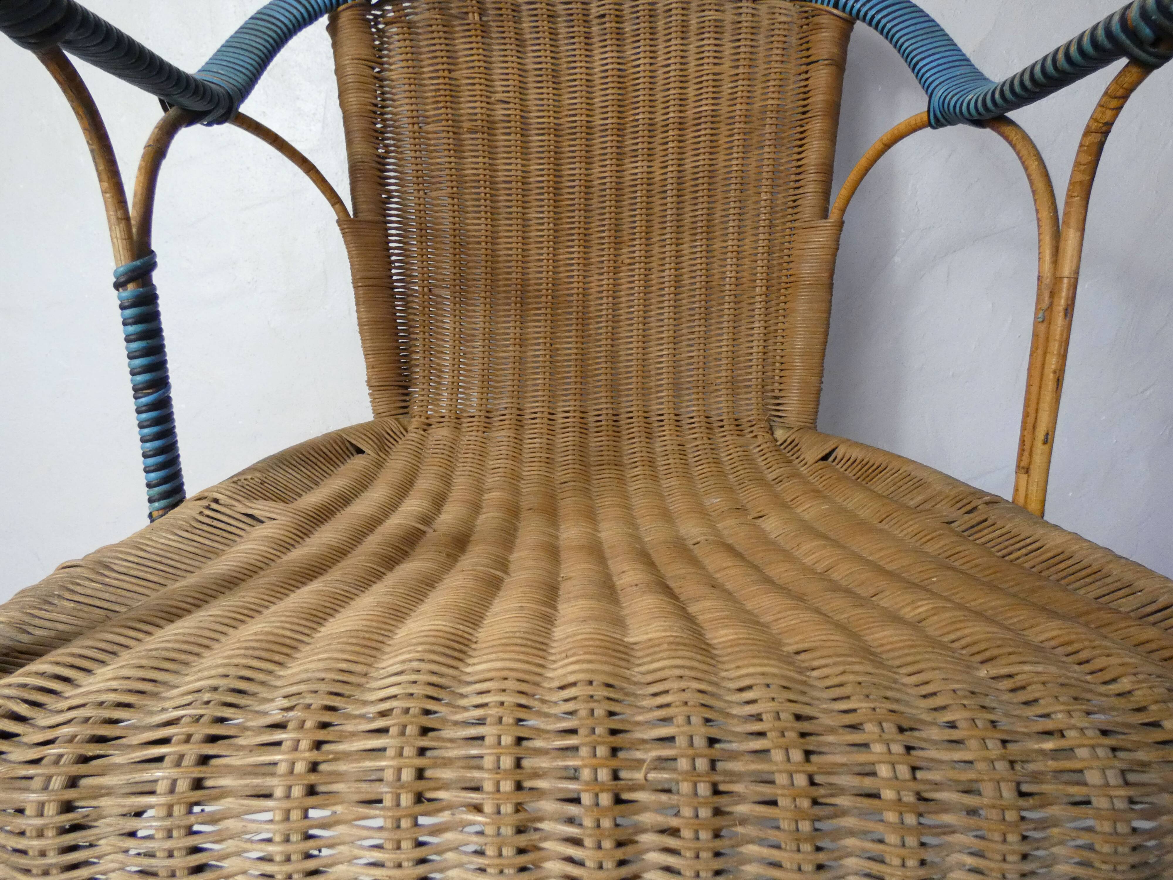 Adult rattan armchair
