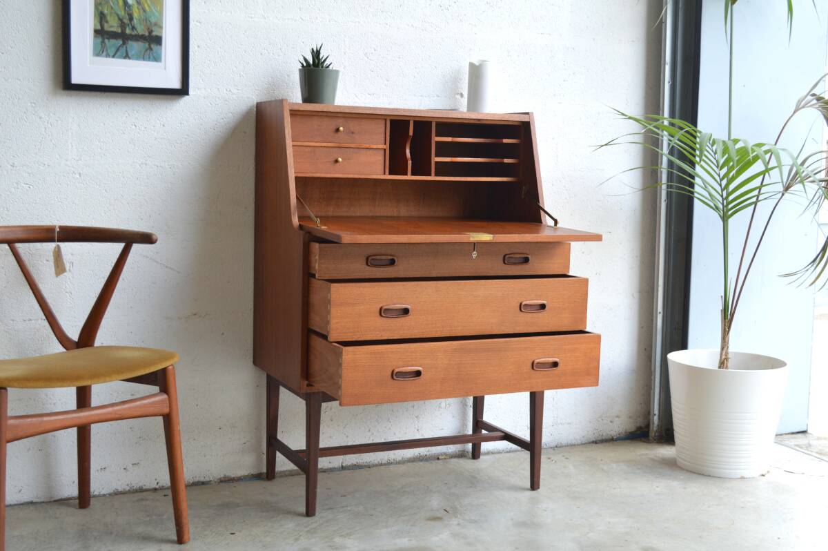 Teak secretary 77cm