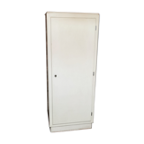 Wardrobe a vintage off-white door