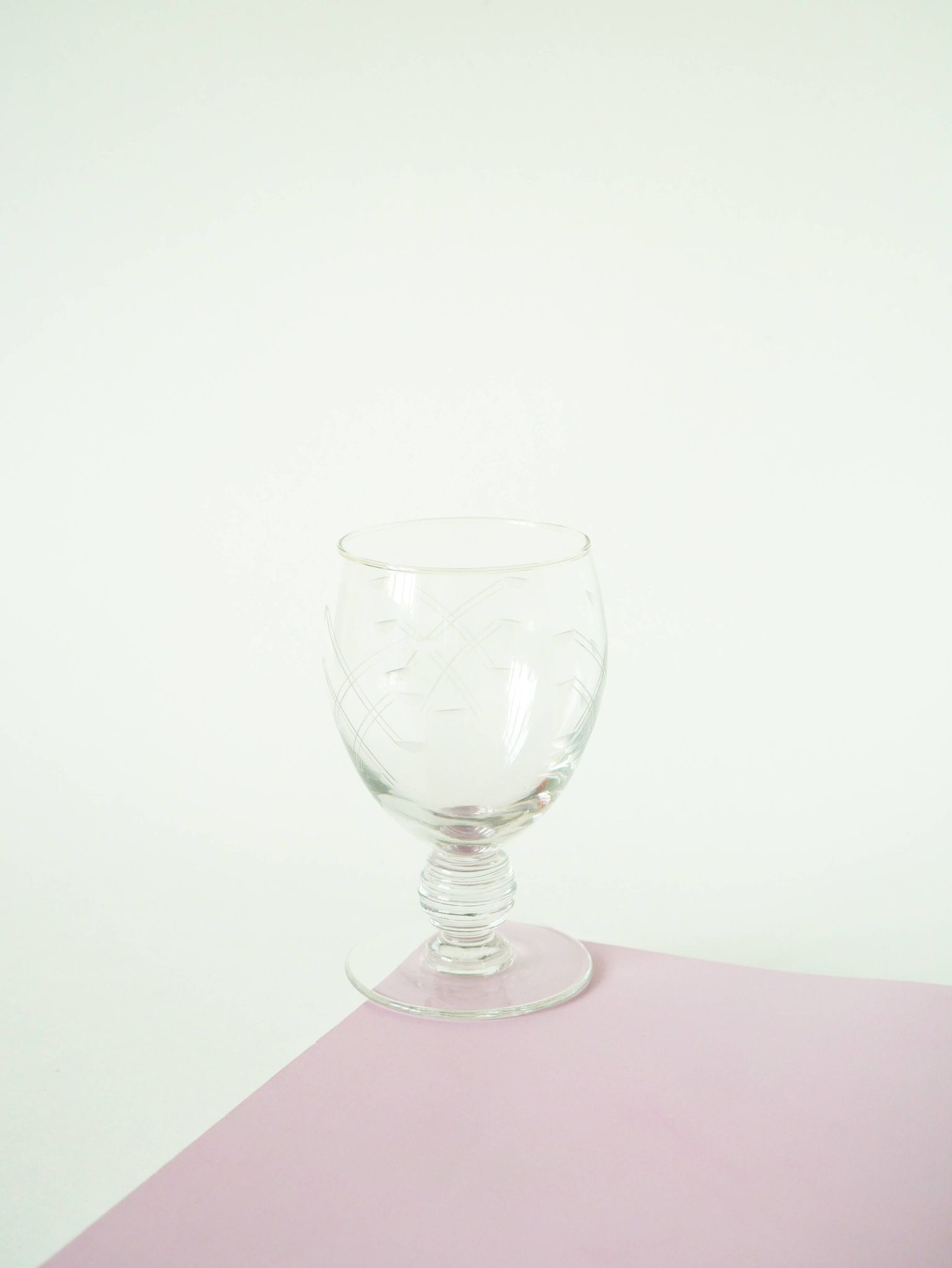 Set of 5 large wine glasses with ornate stems, in engraved crystal, Art Nouveau