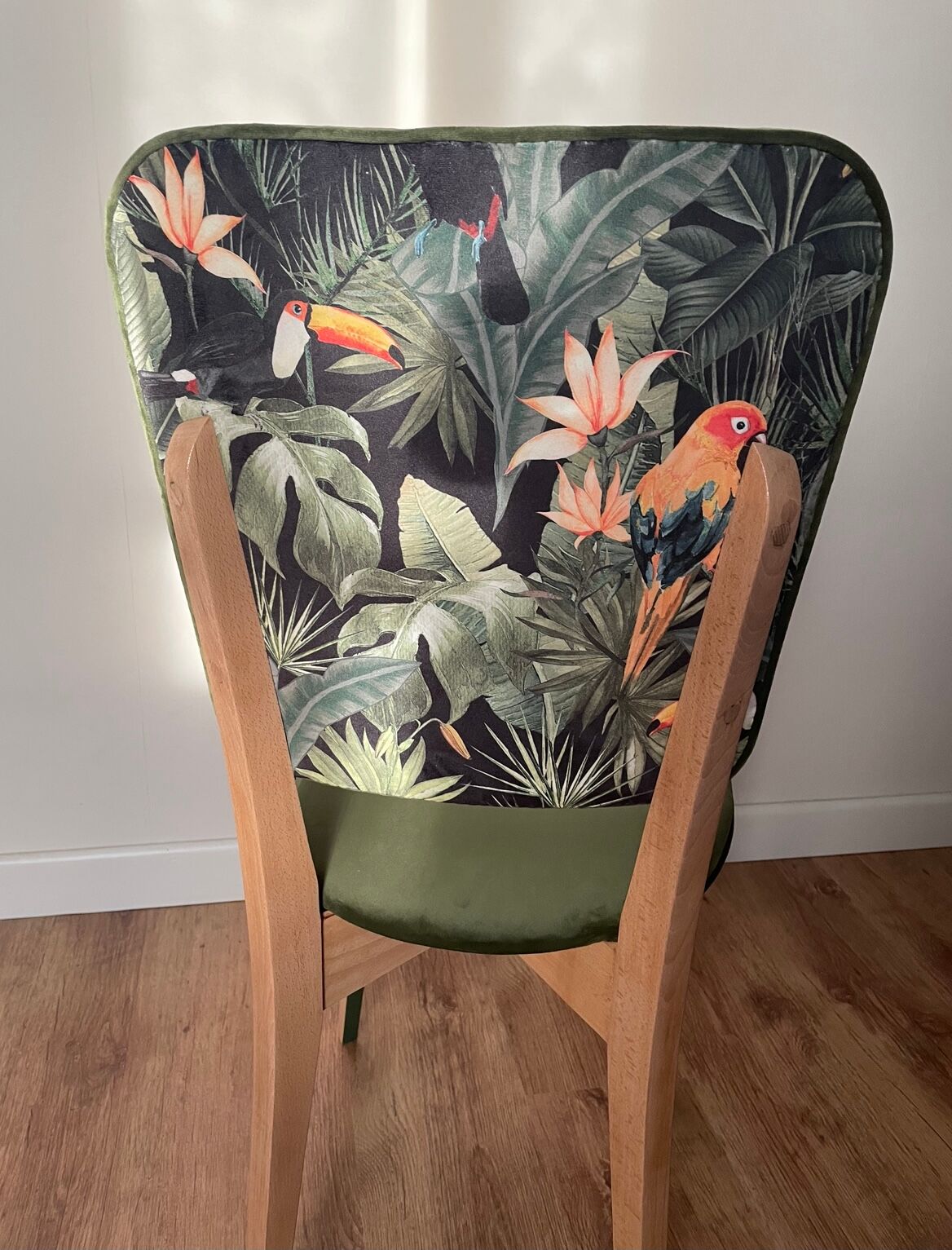 Chairs year 50/60, restored in green velvet and jungle parrot