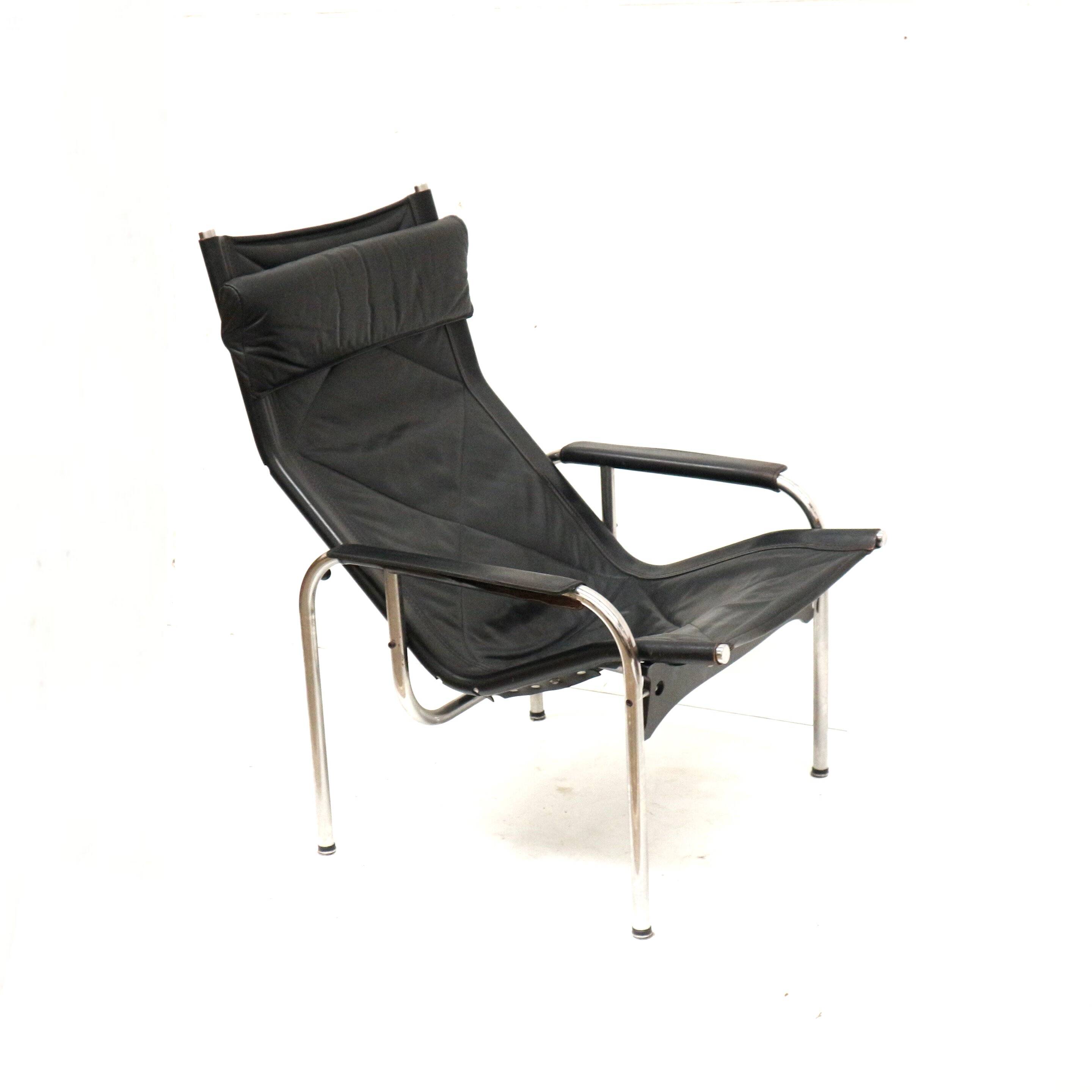 2x Vintage black leather armchair by Strässle HE1106 designed by Hans Eichenberger