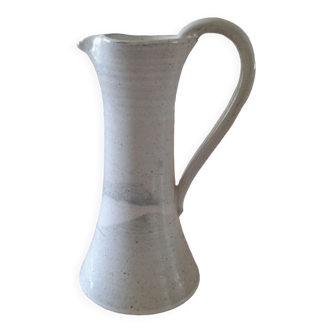 Pitcher