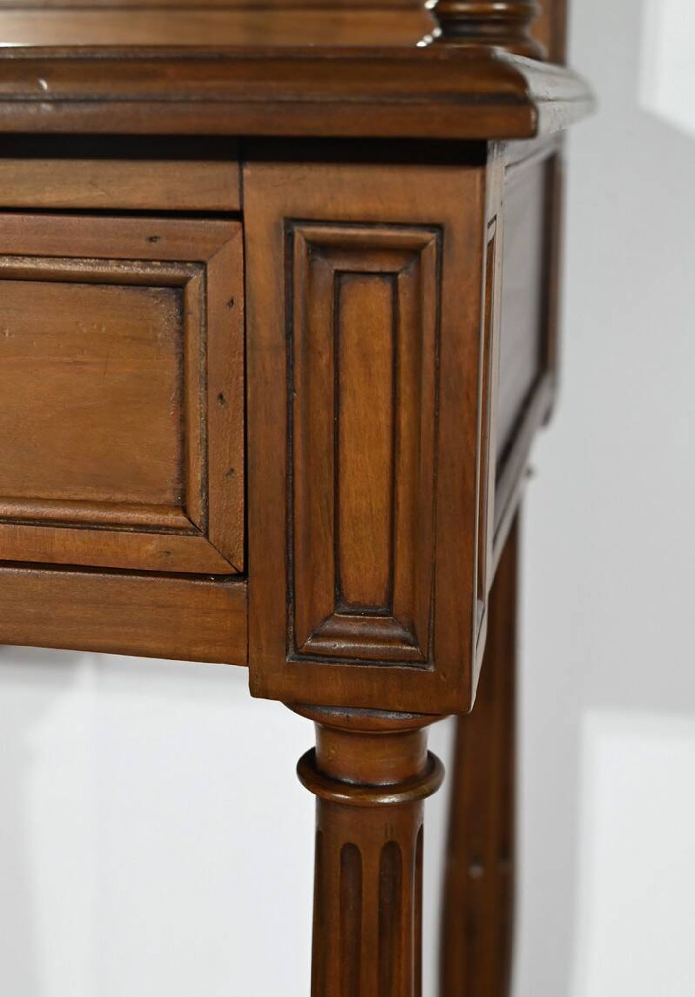 Table console en merisier, style Louis XVI, fin XIXème