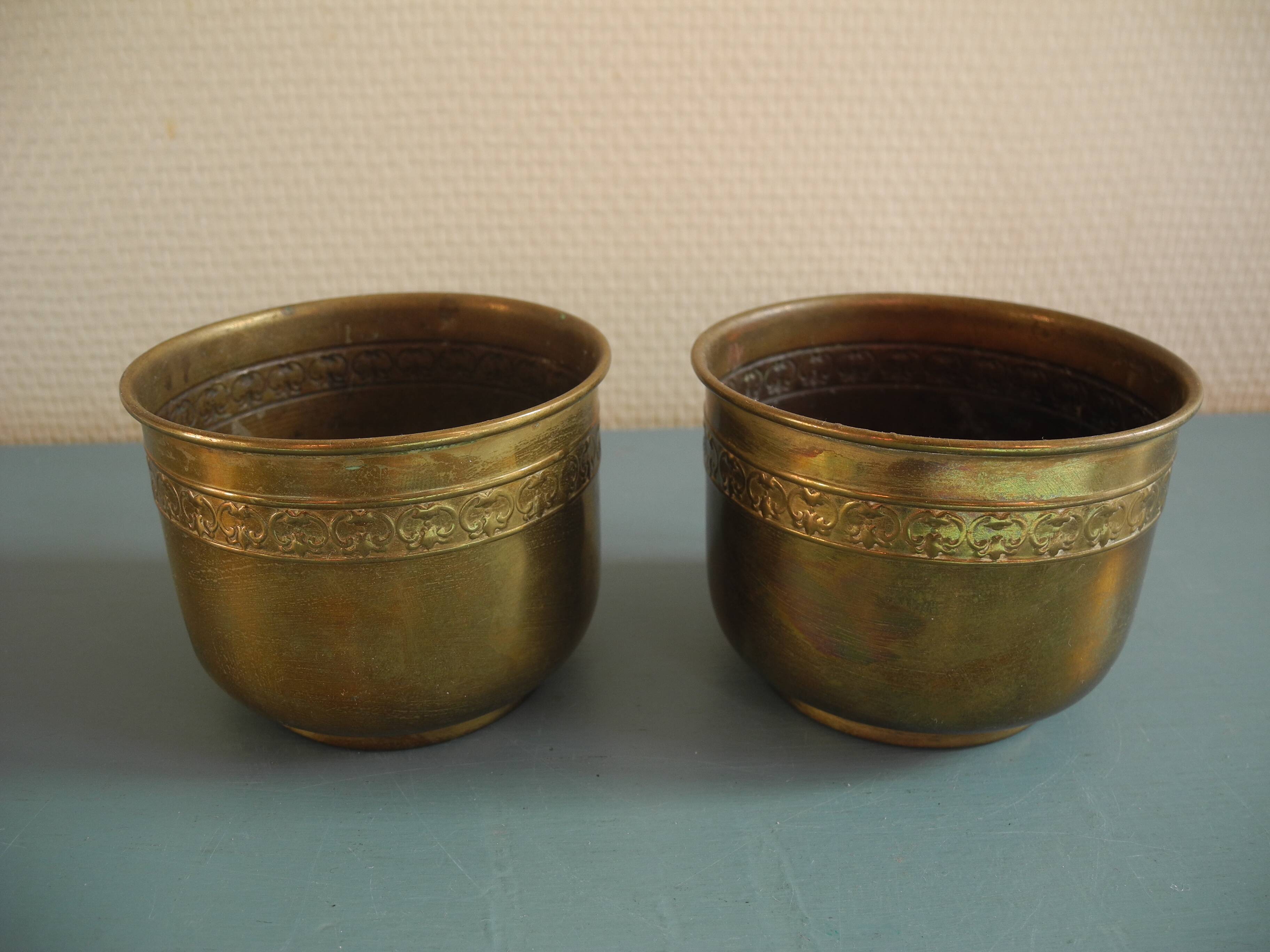 Duo of miniature brass flower pots, Unis France vintage brass flower pots
