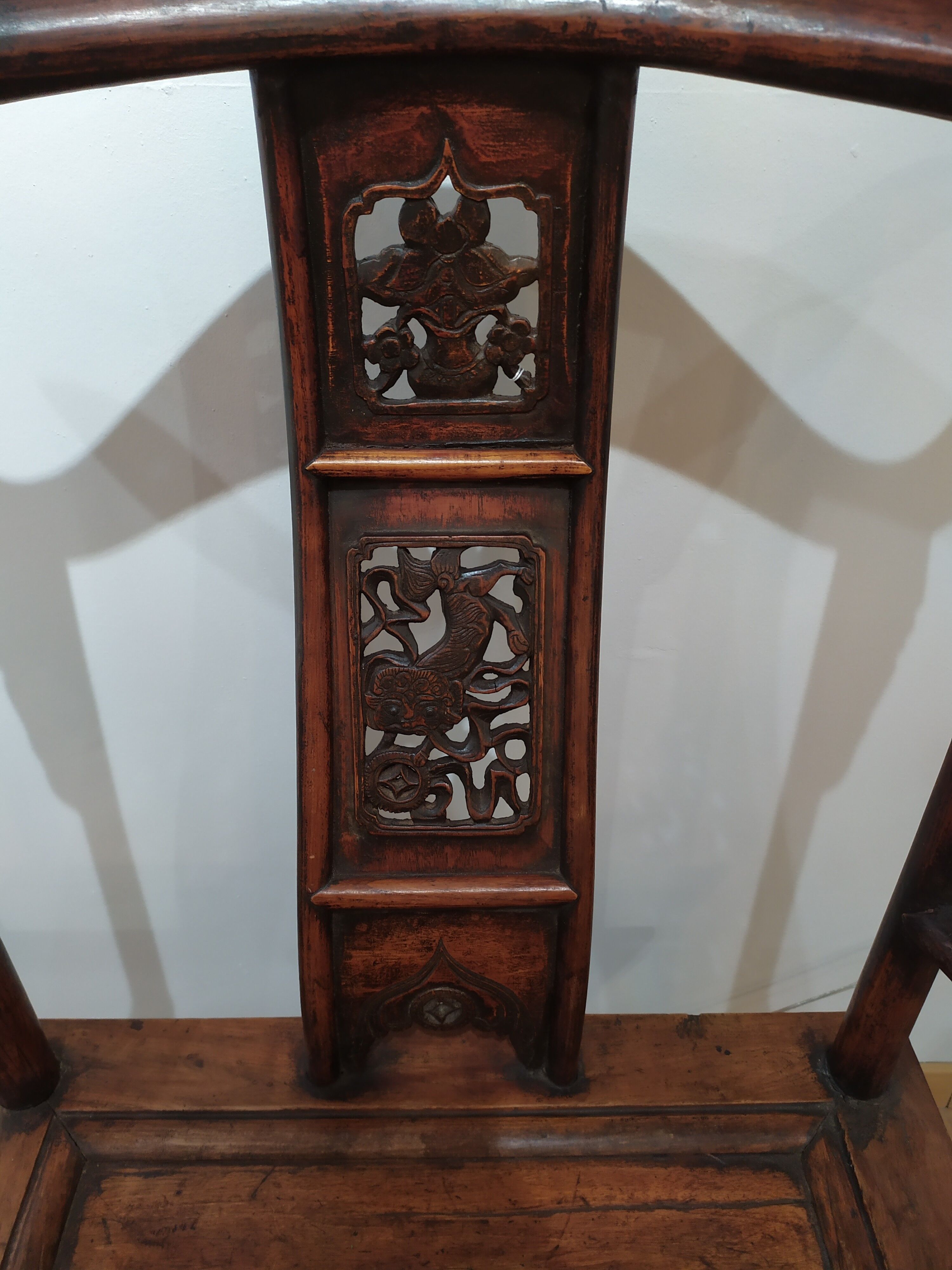 Pair of Chinese armchair, Late 18th century, Qing Dynasty