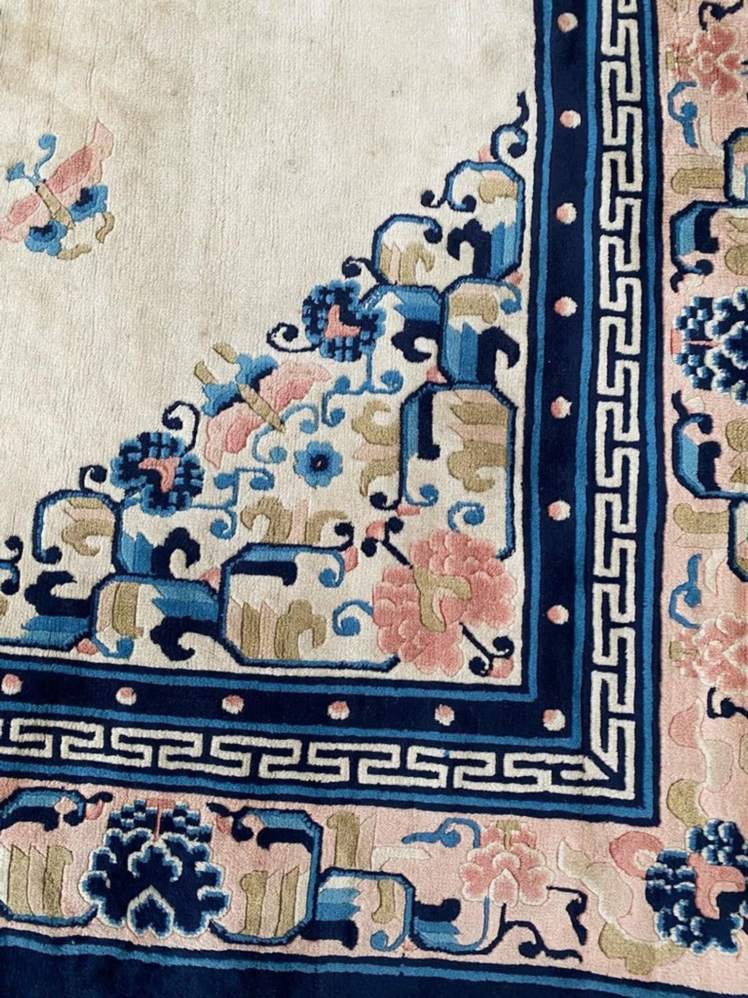Tapis carré vintage Art Déco de Pékin Chine