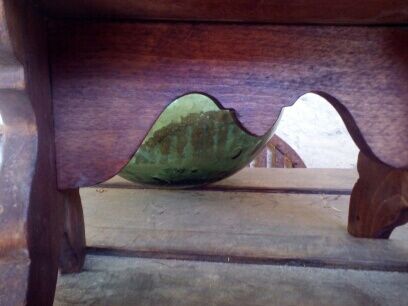 small bench rests feet