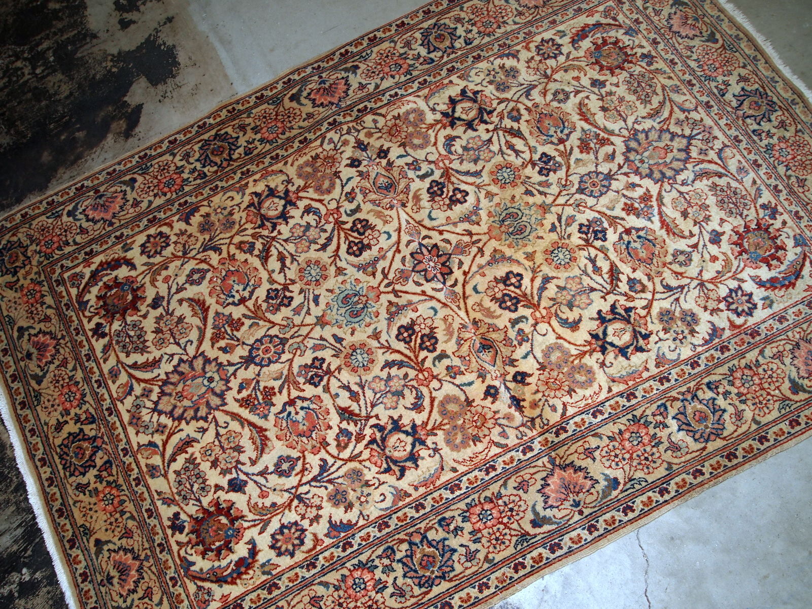 Former carpet Persian Kashaan done hand 125cm x 192cm 1910 s