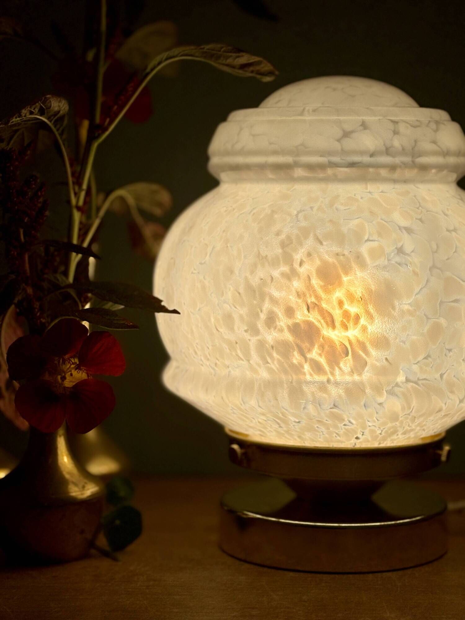 Vintage Art Deco globe table lamp in white Clichy glass