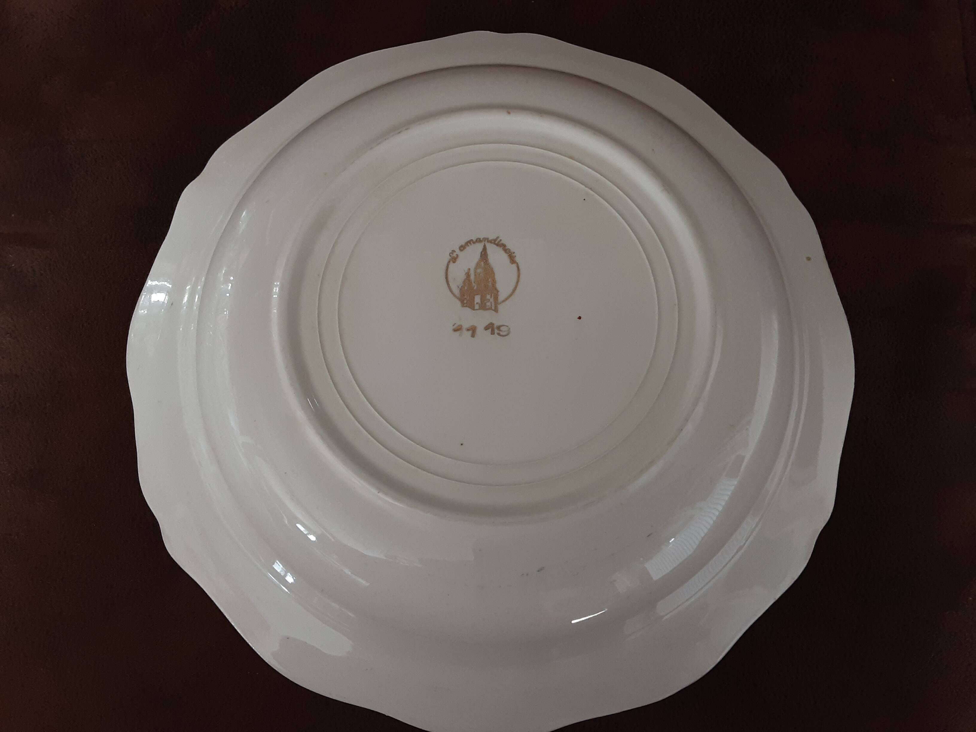 Lamandinoise hollow dish