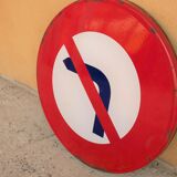 Enamelled plate Vintage panel "no turning left"